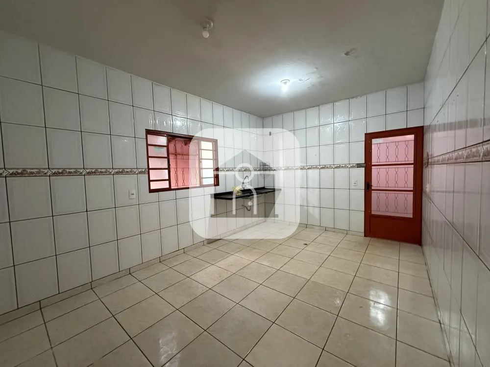 Alugar Casa / Padr&atilde;o em Uberl&acirc;ndia R$ 1.700,00 - Foto 9