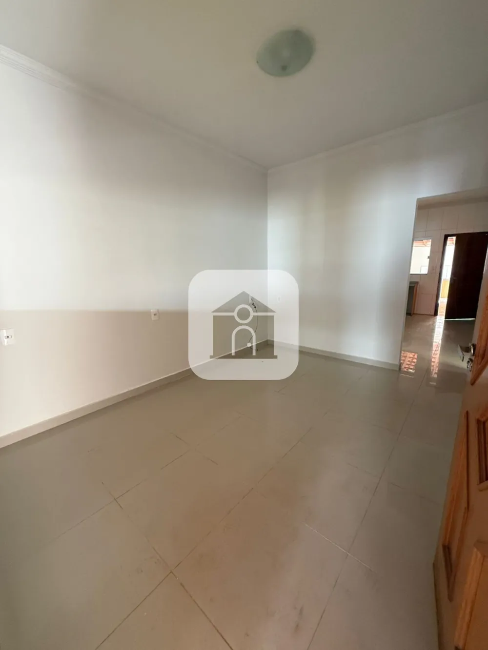 Comprar Casa / Padr&atilde;o em Araguari - Foto 4
