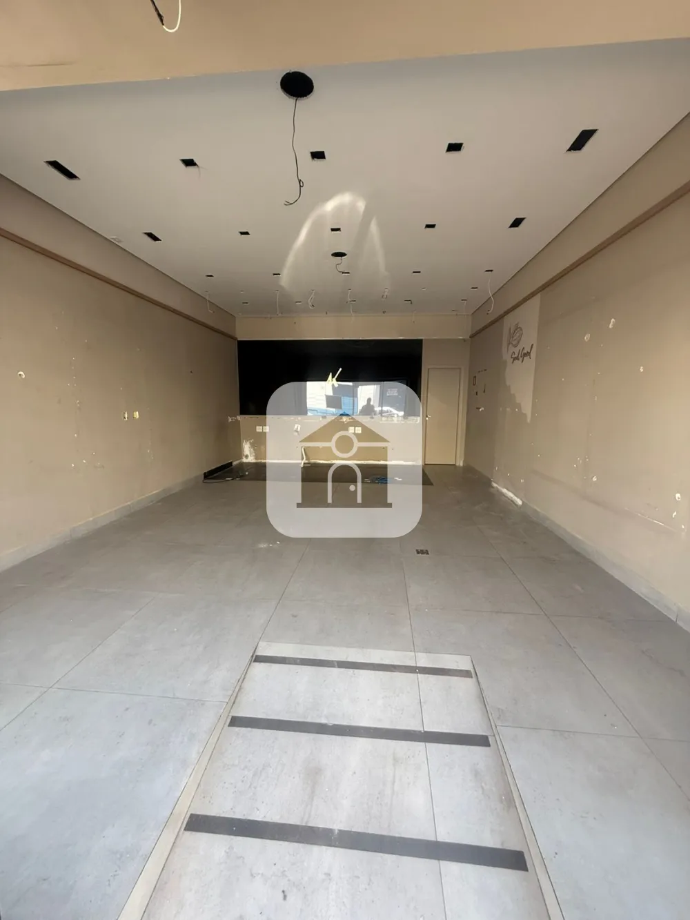 Comprar Comercial / Loja em Araguari - Foto 2