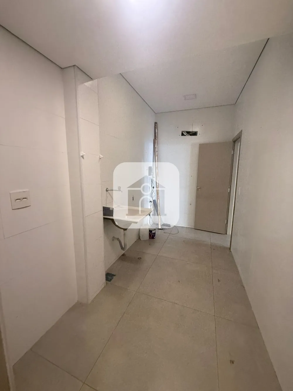 Comprar Comercial / Loja em Araguari - Foto 6