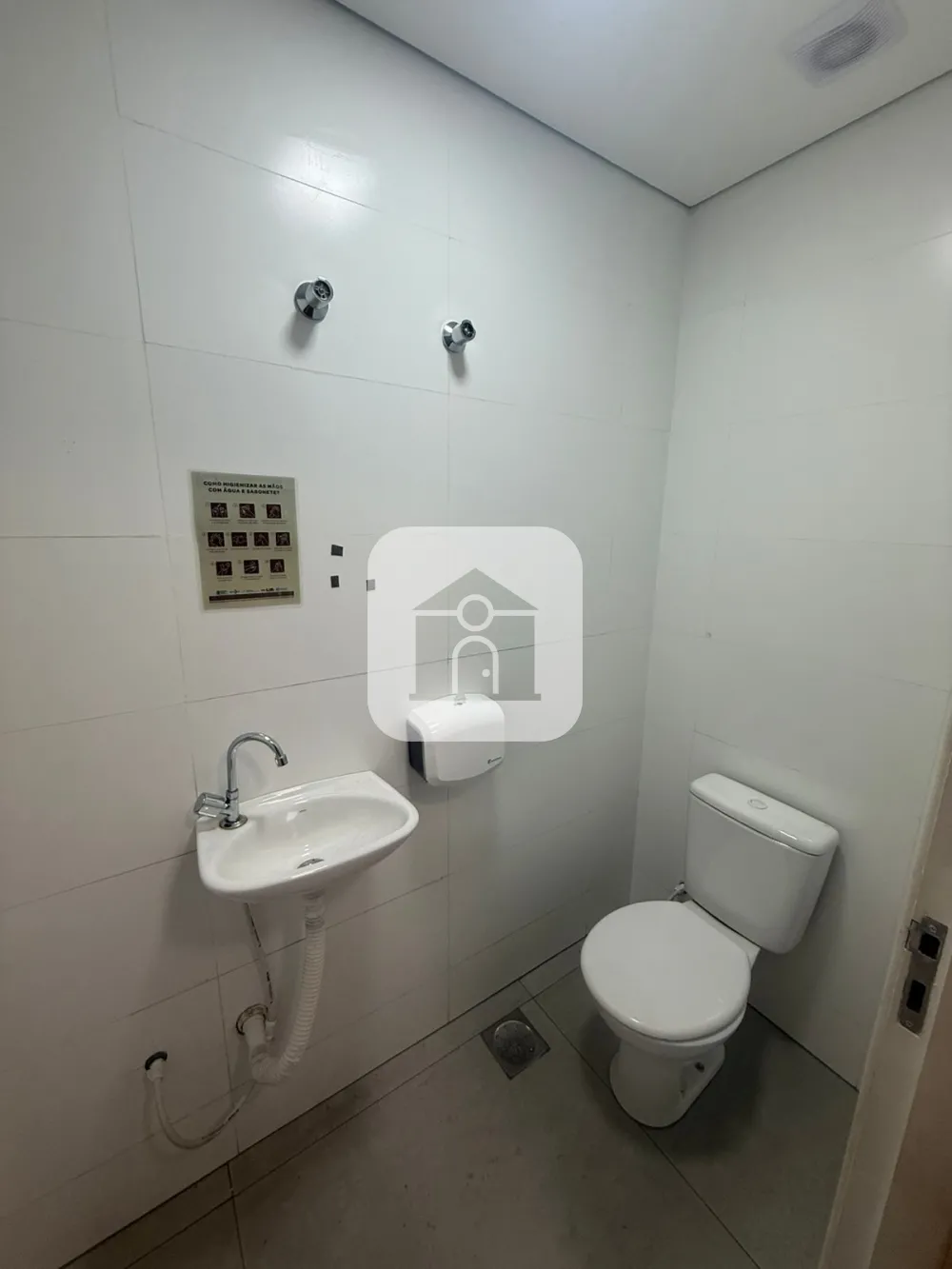 Comprar Comercial / Loja em Araguari - Foto 7