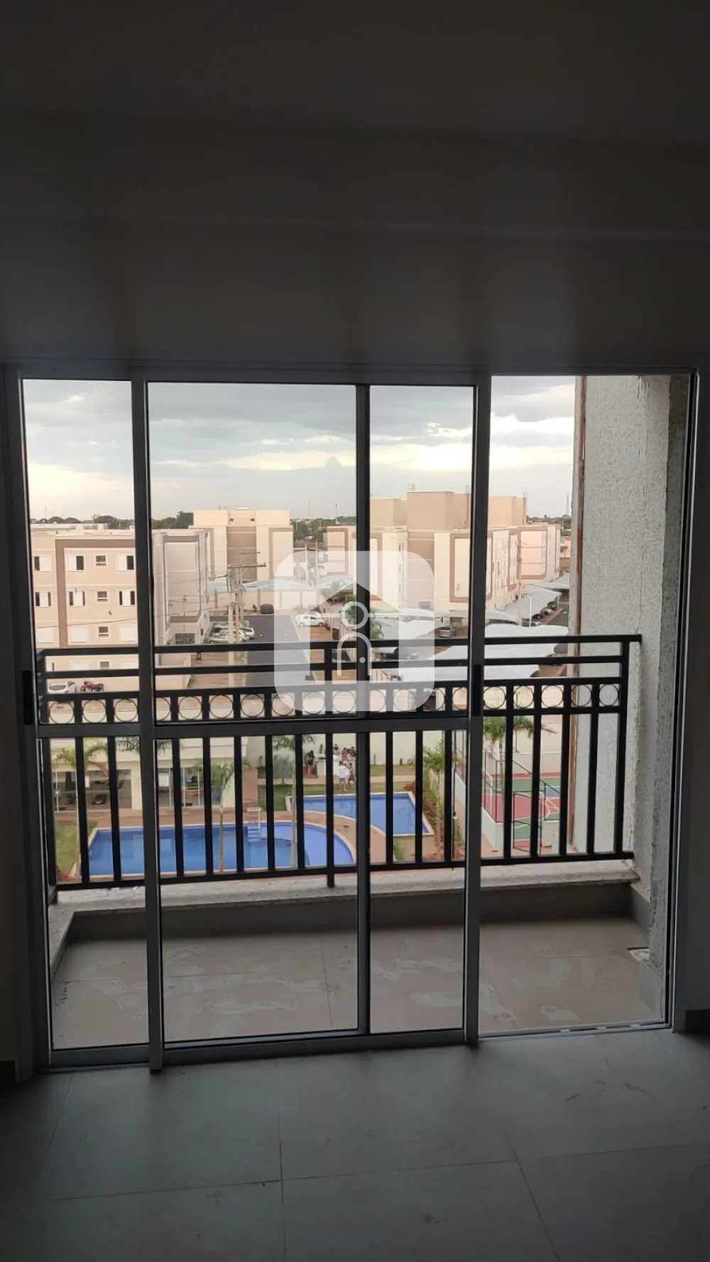 Comprar Apartamento / Padr&atilde;o em Uberl&acirc;ndia R$ 245.000,00 - Foto 2