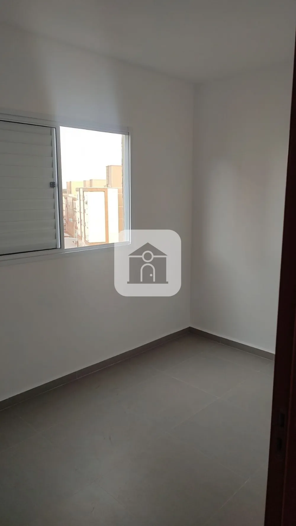Comprar Apartamento / Padr&atilde;o em Uberl&acirc;ndia R$ 245.000,00 - Foto 4