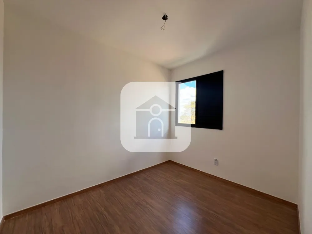 Comprar Apartamento / Padr&atilde;o em Uberl&acirc;ndia R$ 350.000,00 - Foto 10