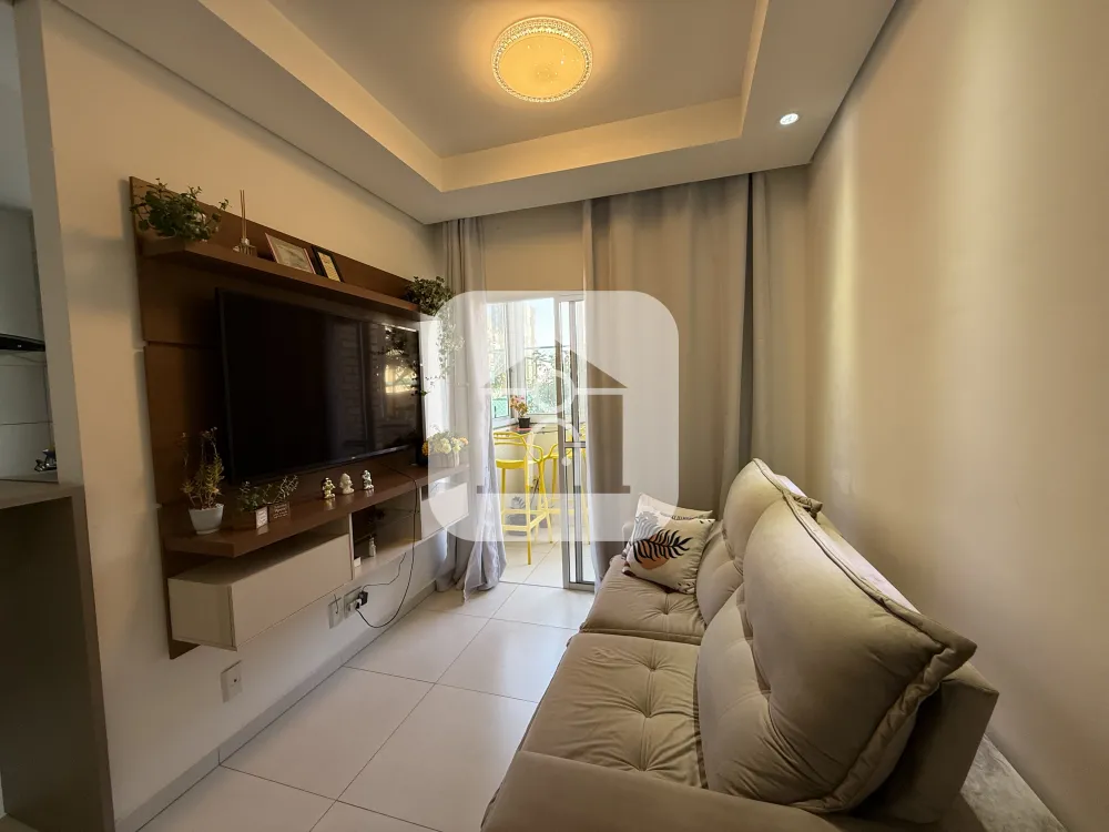 Comprar Apartamento / Padr&atilde;o em Uberlandia R$ 330.000,00 - Foto 1