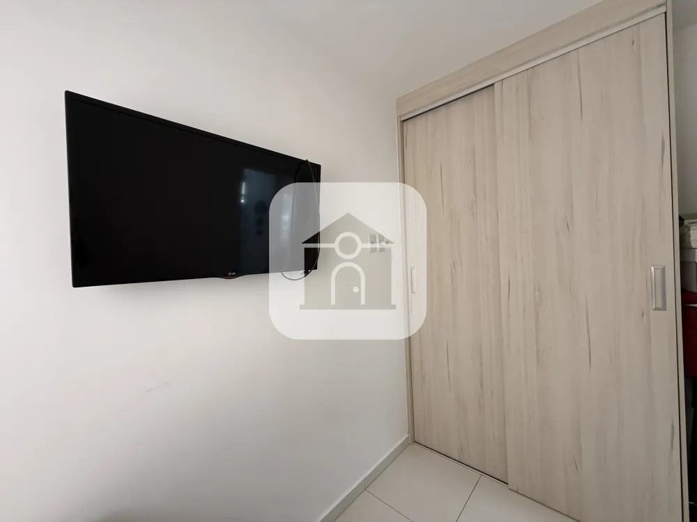 Comprar Apartamento / Padr&atilde;o em Uberlandia R$ 330.000,00 - Foto 15