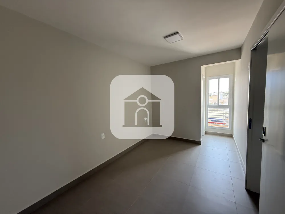 Alugar Apartamento / Padr&atilde;o em Uberl&acirc;ndia R$ 2.600,00 - Foto 9