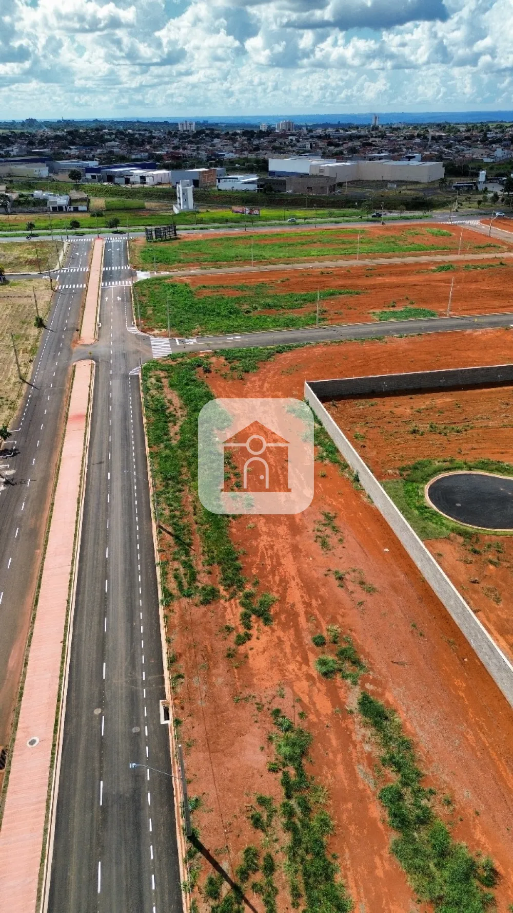 Comprar Terreno / &Aacute;rea em Uberl&acirc;ndia R$ 660.000,00 - Foto 2