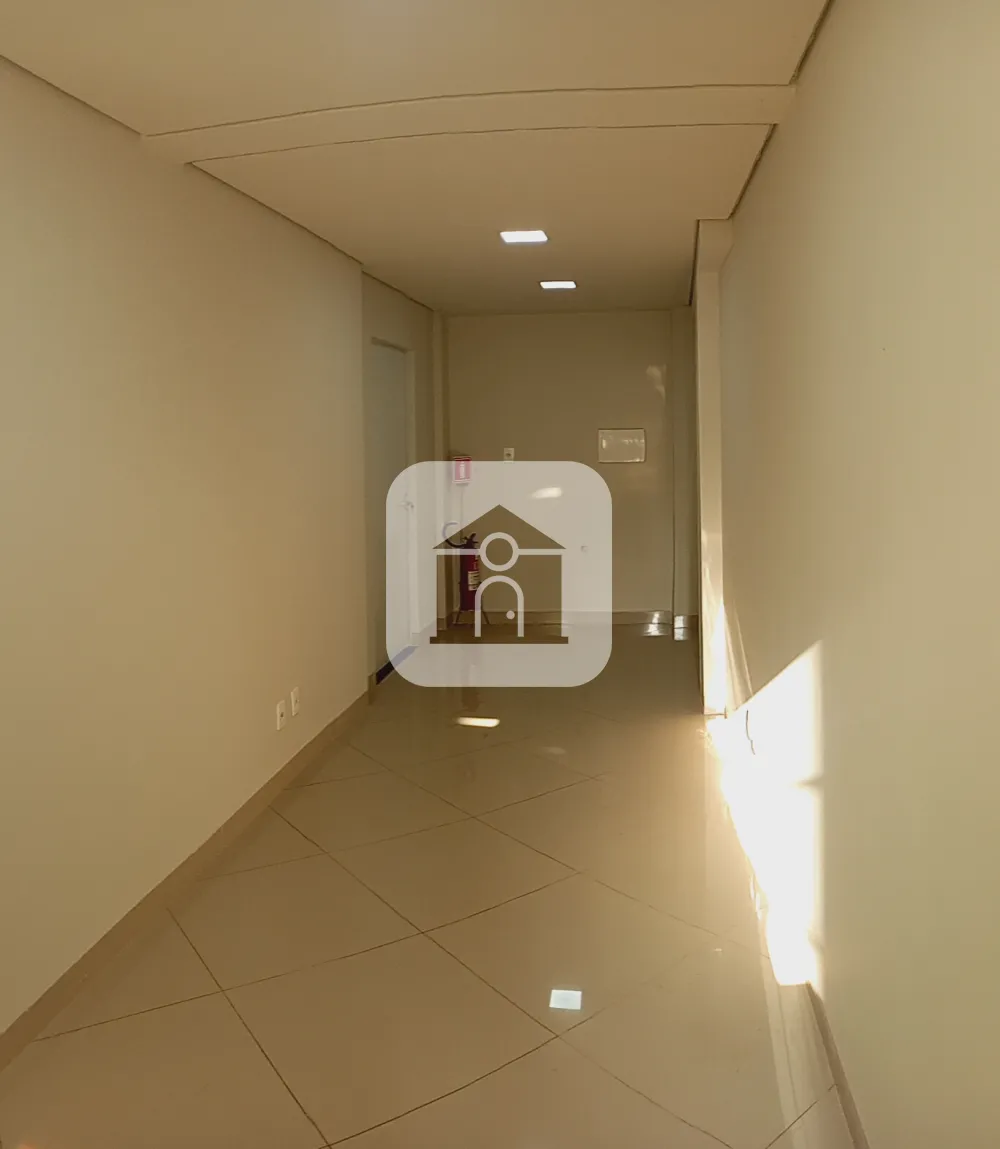 Alugar Comercial / Sala Comercial em Uberl&acirc;ndia R$ 1.100,00 - Foto 3