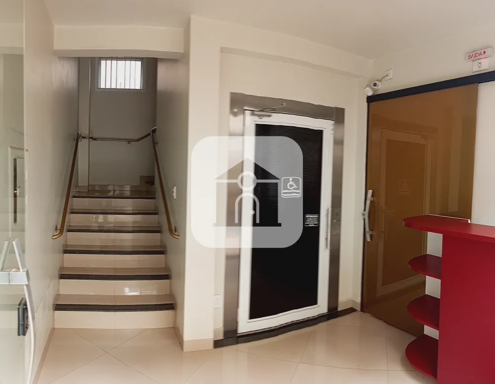 Alugar Comercial / Sala Comercial em Uberl&acirc;ndia R$ 1.900,00 - Foto 10