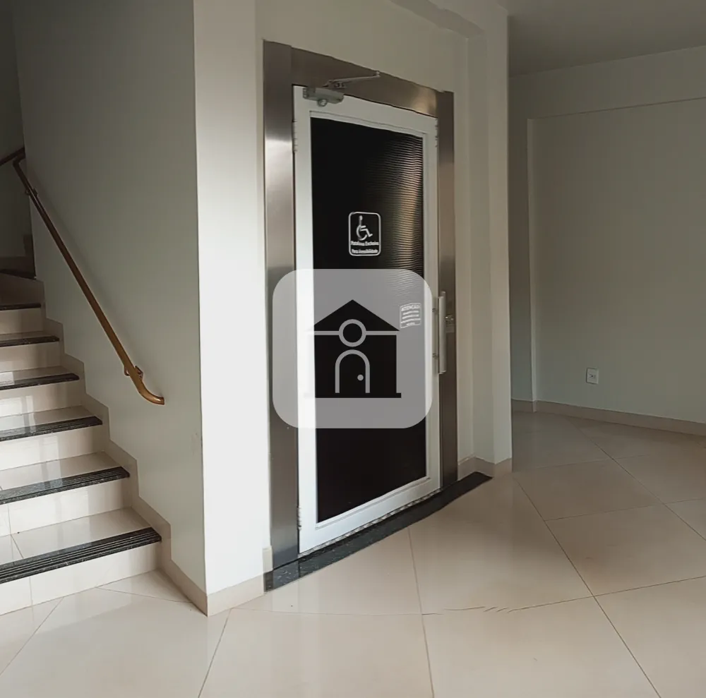 Alugar Comercial / Sala Comercial em Uberl&acirc;ndia R$ 1.900,00 - Foto 11