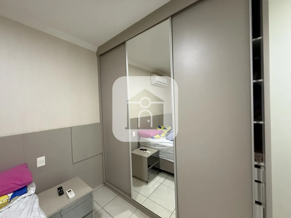 Alugar Apartamento / Padr&atilde;o em Uberl&acirc;ndia R$ 1.600,00 - Foto 4