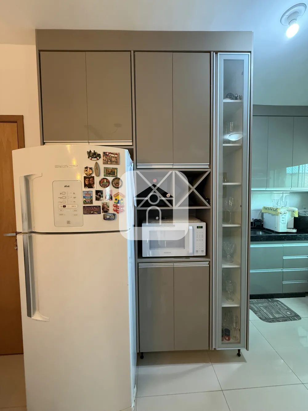 Alugar Apartamento / Padr&atilde;o em Uberlandia R$ 2.000,00 - Foto 2