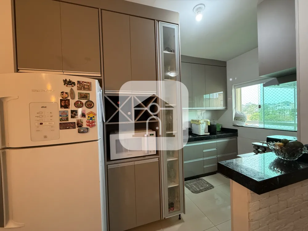 Alugar Apartamento / Padr&atilde;o em Uberlandia R$ 2.000,00 - Foto 3