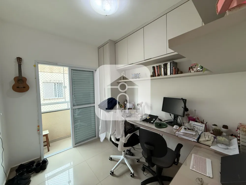 Alugar Apartamento / Padr&atilde;o em Uberlandia R$ 2.000,00 - Foto 7