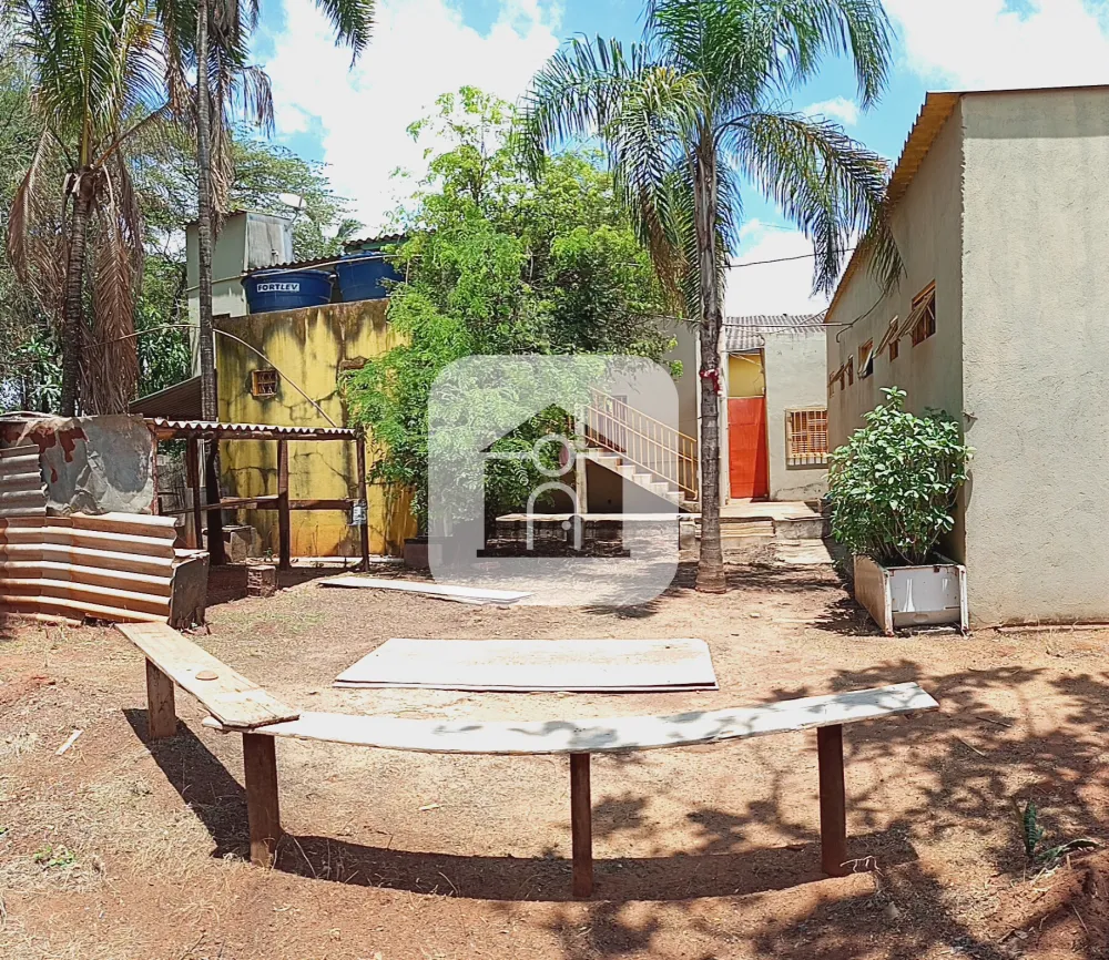 Alugar Casa / Sobrado em Uberl&acirc;ndia R$ 2.000,00 - Foto 3