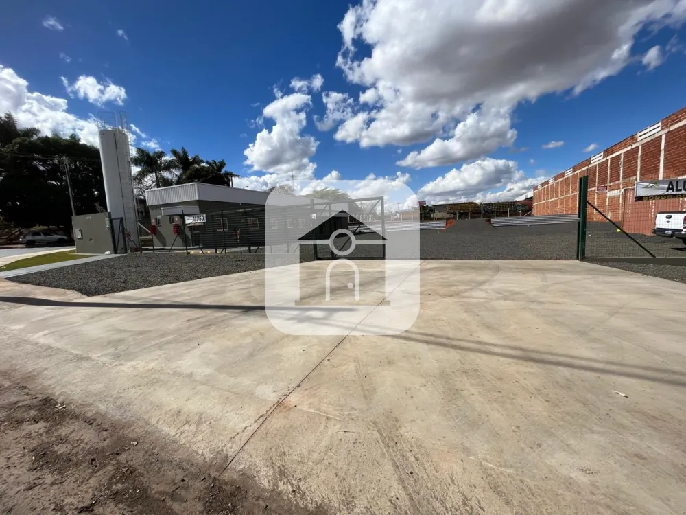 Alugar Terreno / &Aacute;rea em Uberl&acirc;ndia R$ 11.800,00 - Foto 2