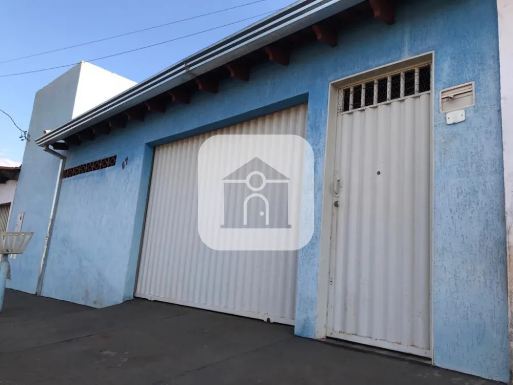 Comprar Casa / Padr&atilde;o em Uberl&acirc;ndia R$ 350.000,00 - Foto 1