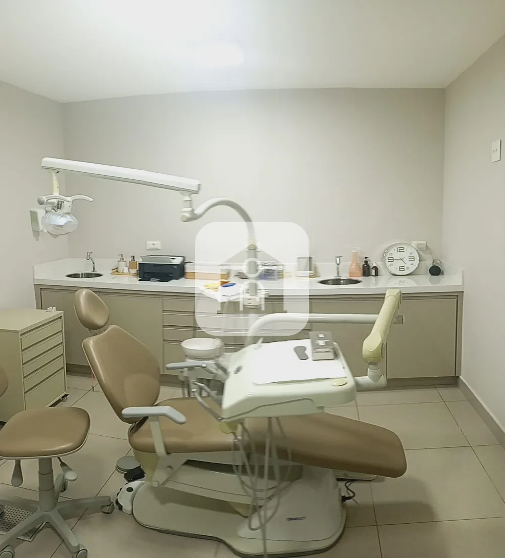 Alugar Comercial / Sala Comercial Condom&iacute;nio em Uberl&acirc;ndia R$ 2.700,00 - Foto 6