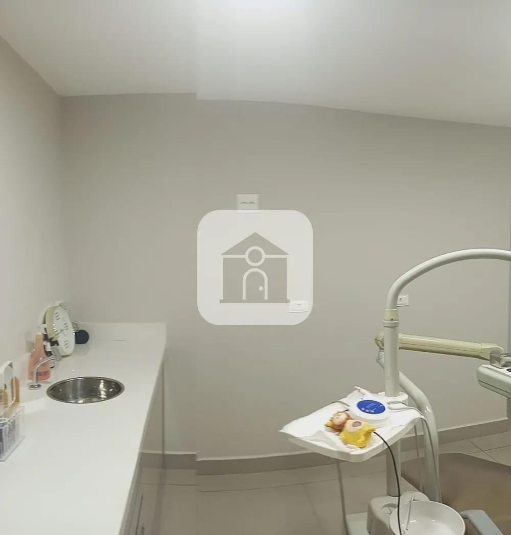 Alugar Comercial / Sala Comercial Condom&iacute;nio em Uberl&acirc;ndia R$ 2.700,00 - Foto 8