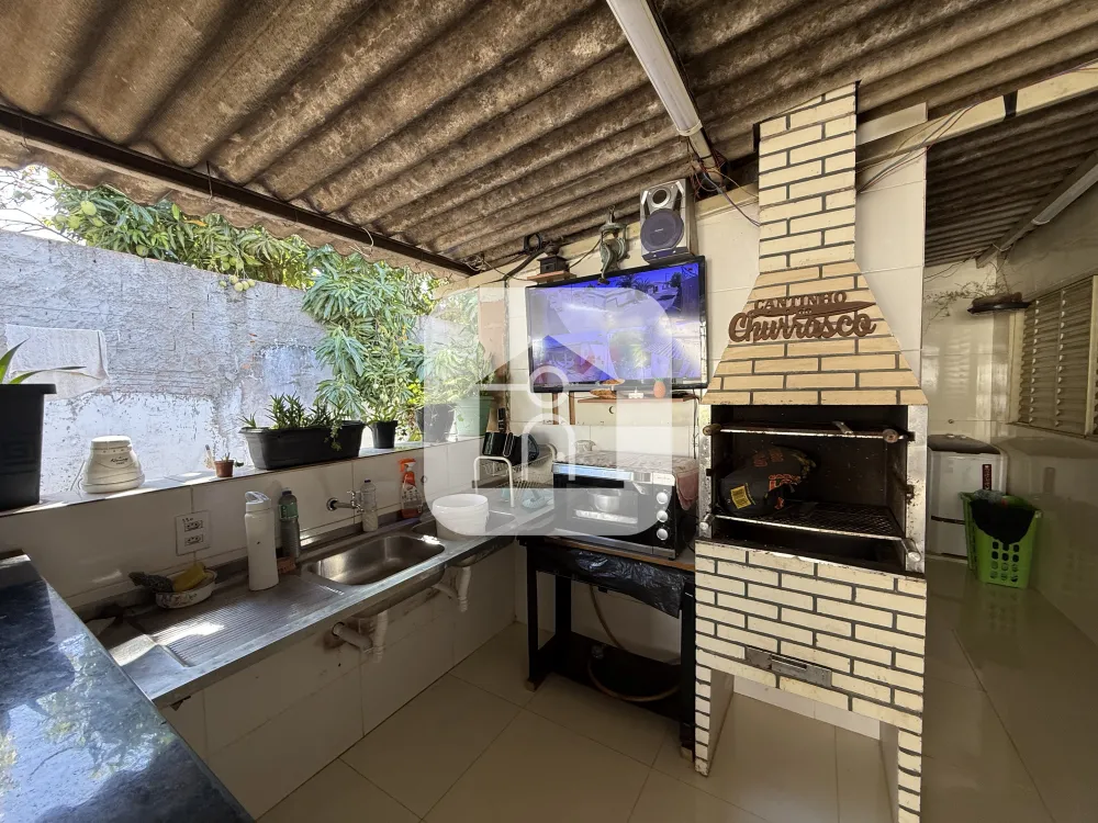 Alugar Casa / Padr&atilde;o em Uberl&acirc;ndia R$ 2.100,00 - Foto 10