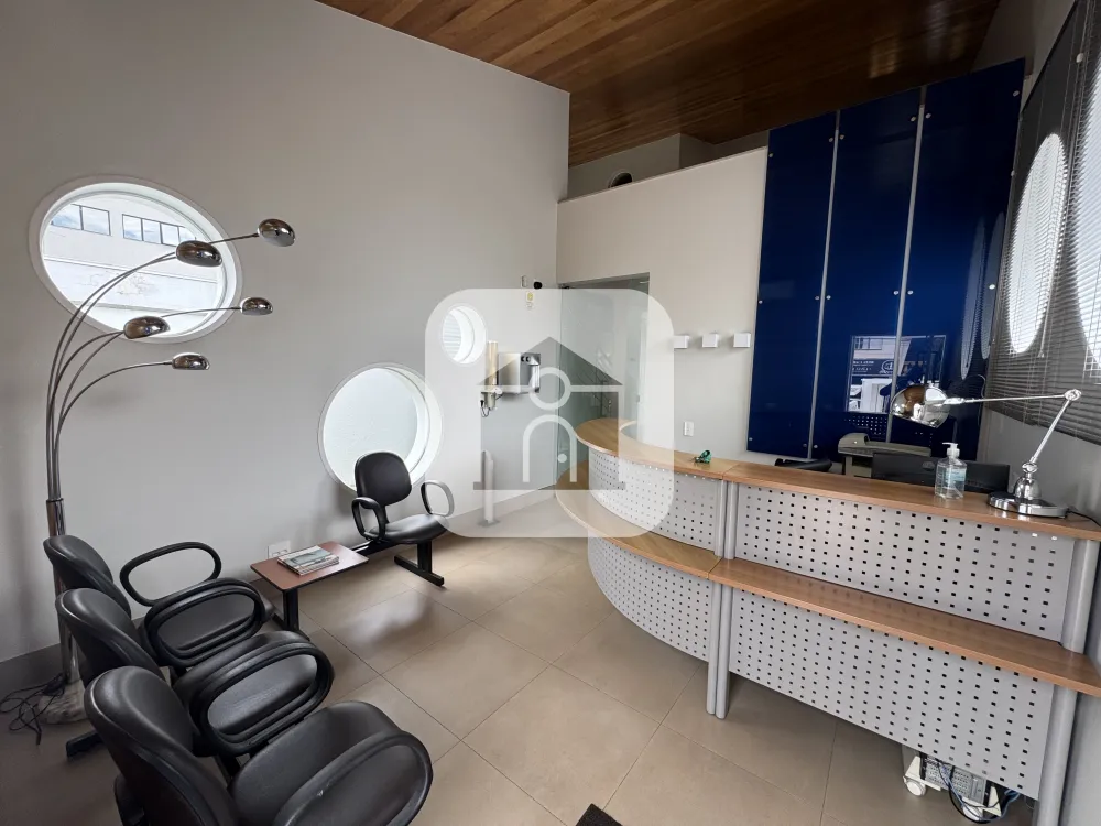 Alugar Comercial / Pr&eacute;dio em Uberl&acirc;ndia R$ 15.000,00 - Foto 3