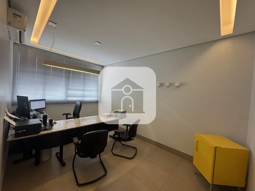 Alugar Comercial / Pr&eacute;dio em Uberl&acirc;ndia R$ 15.000,00 - Foto 10