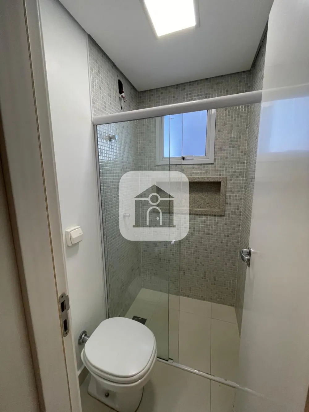 Alugar Apartamento / Padr&atilde;o em Uberl&acirc;ndia R$ 3.300,00 - Foto 2