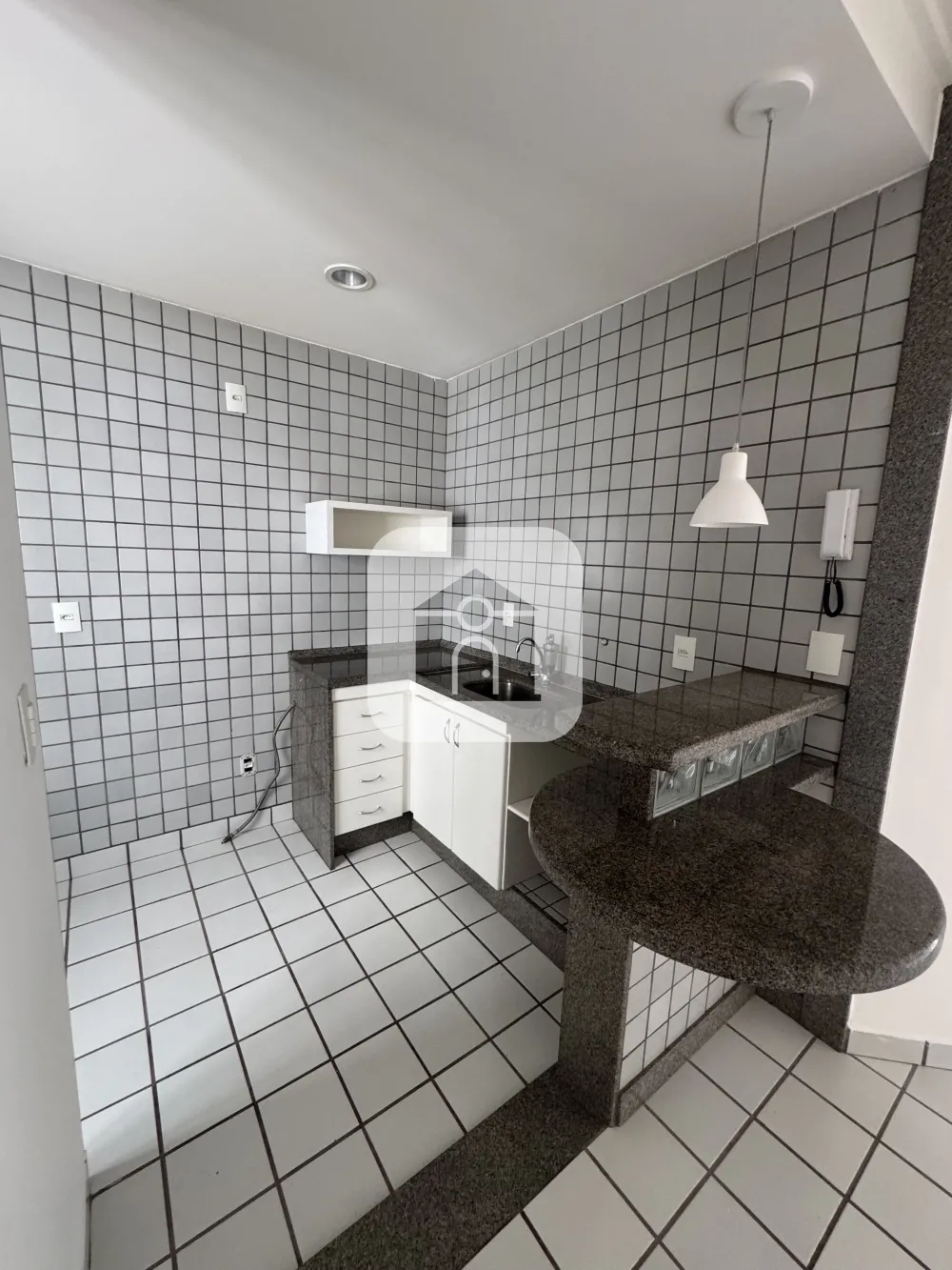 Alugar Apartamento / Padr&atilde;o em Uberl&acirc;ndia R$ 1.700,00 - Foto 4