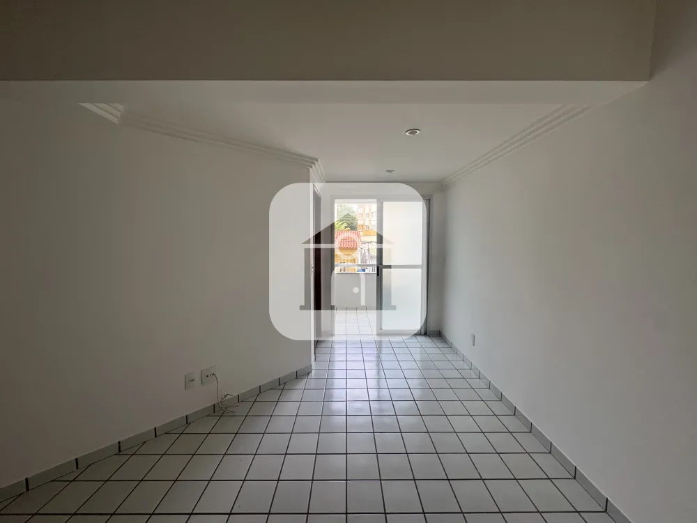 Alugar Apartamento / Padr&atilde;o em Uberl&acirc;ndia R$ 1.700,00 - Foto 2