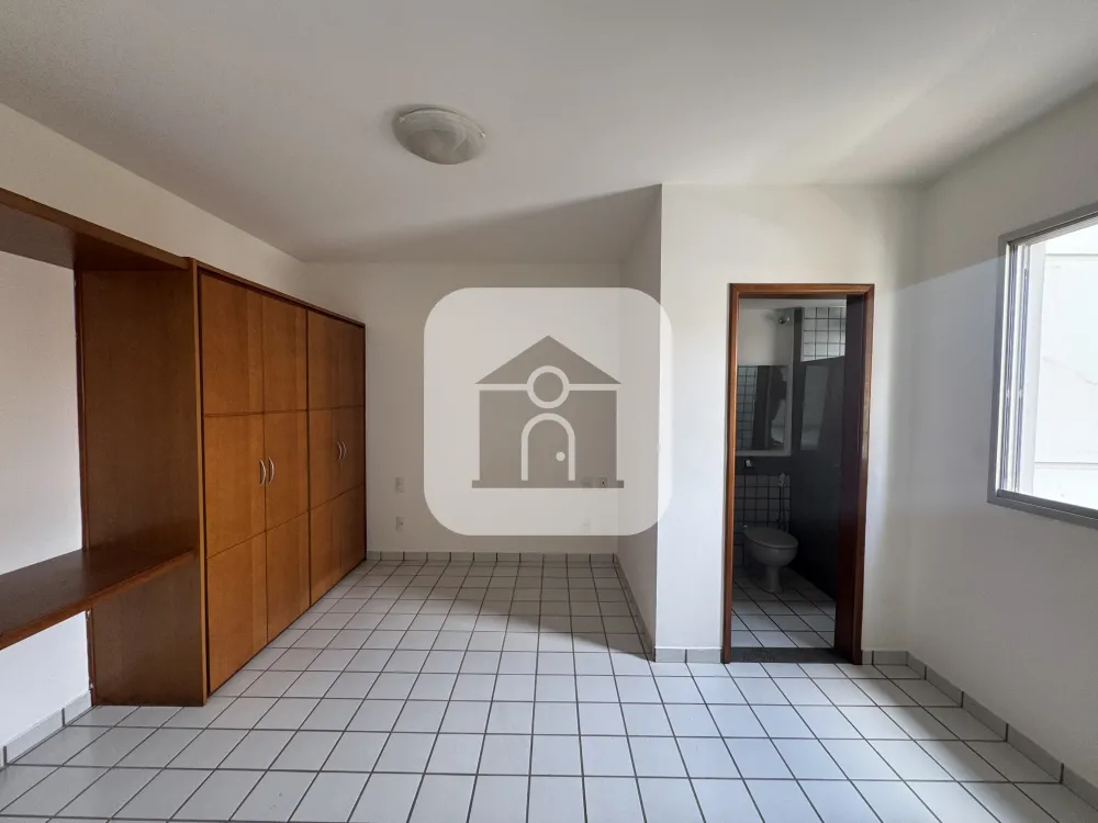 Alugar Apartamento / Padr&atilde;o em Uberl&acirc;ndia R$ 1.700,00 - Foto 6