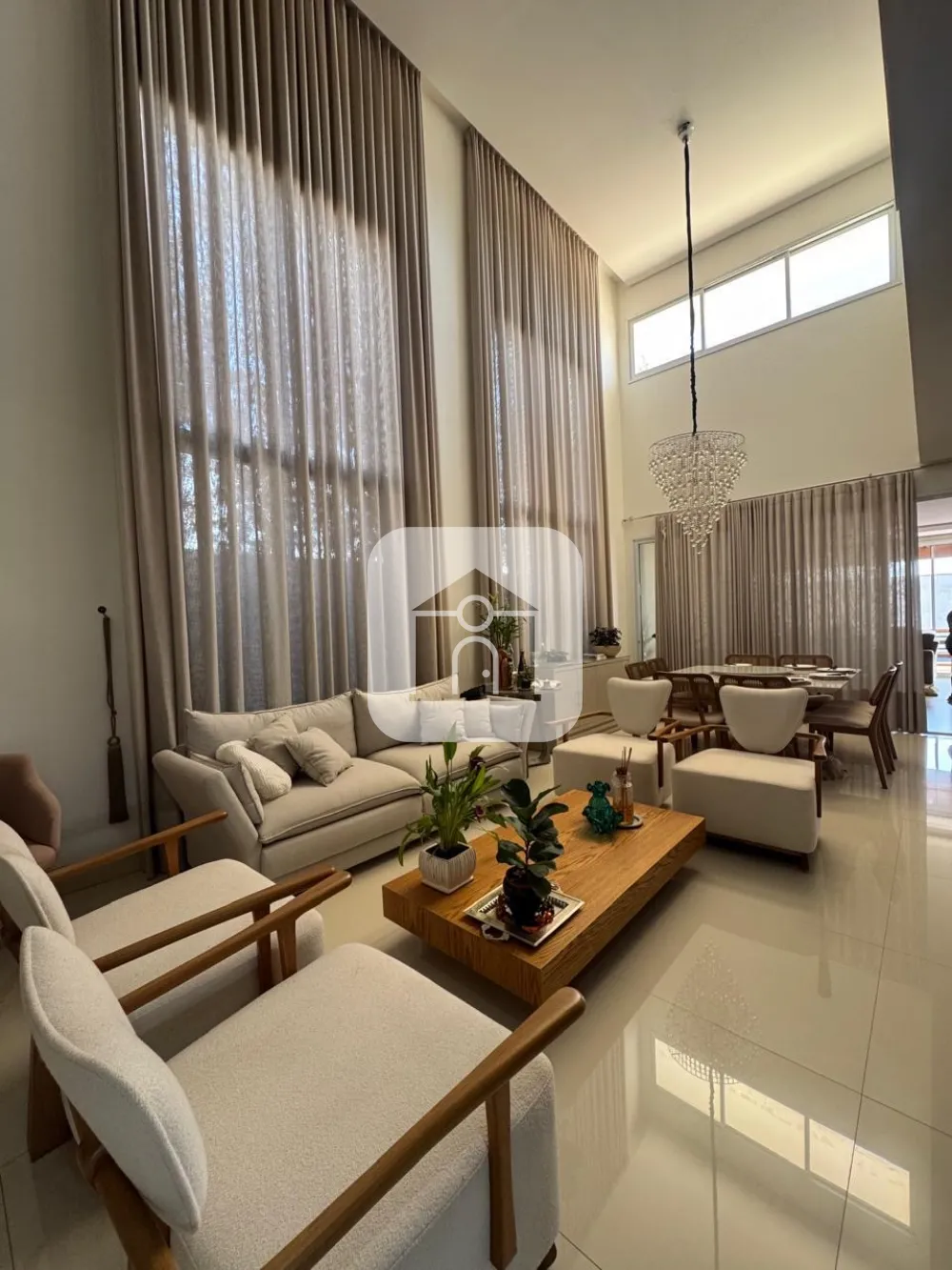 Alugar Casa / Condom&iacute;nio ou Loteamento Fechado em Uberl&acirc;ndia R$ 15.000,00 - Foto 3