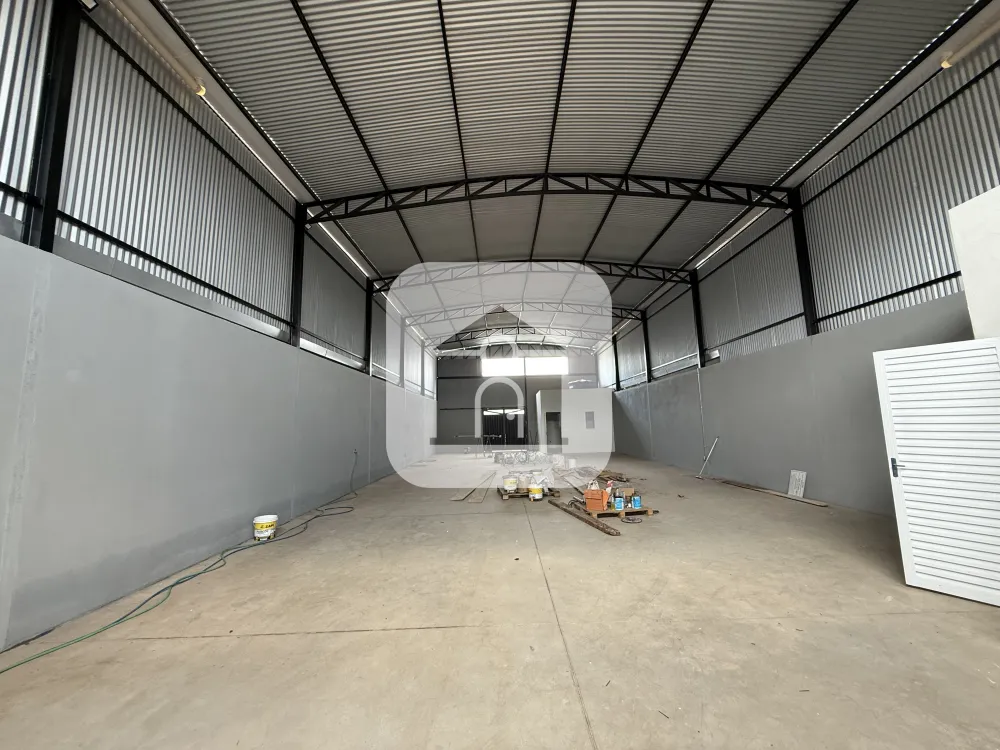 Alugar Comercial / Galp&atilde;o em Uberl&acirc;ndia R$ 6.000,00 - Foto 3