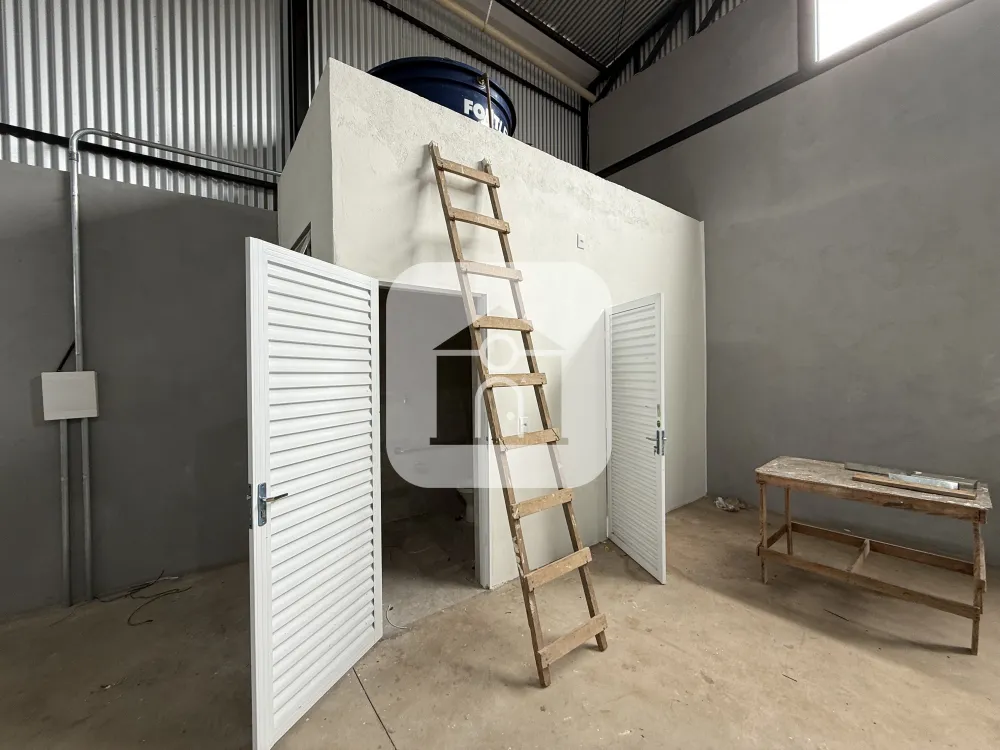 Alugar Comercial / Galp&atilde;o em Uberl&acirc;ndia R$ 6.000,00 - Foto 10