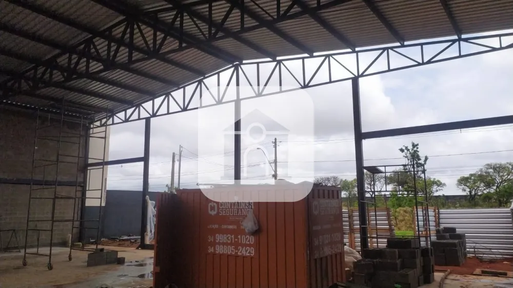 Alugar Comercial / Galp&atilde;o em Uberl&acirc;ndia R$ 15.000,00 - Foto 1