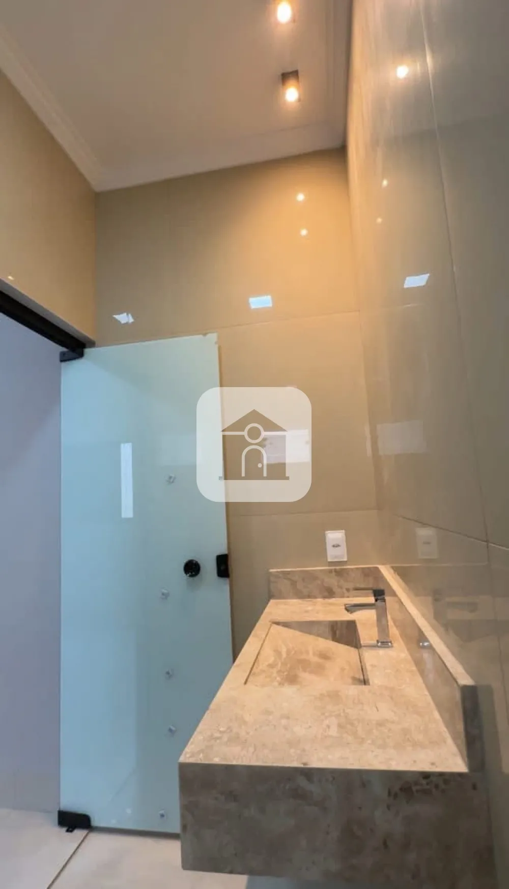 Comprar Casa / Padr&atilde;o em Uberl&acirc;ndia R$ 830.000,00 - Foto 11