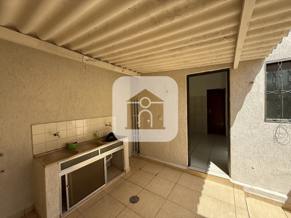 Alugar Casa / Padr&atilde;o em Uberl&acirc;ndia R$ 1.500,00 - Foto 13