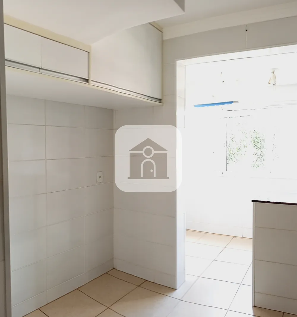 Alugar Apartamento / Padr&atilde;o em Uberl&acirc;ndia R$ 2.000,00 - Foto 1