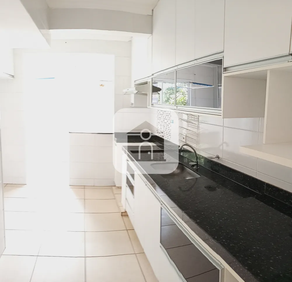 Alugar Apartamento / Padr&atilde;o em Uberl&acirc;ndia R$ 2.000,00 - Foto 2