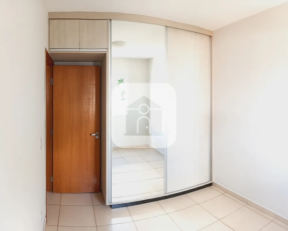 Alugar Apartamento / Padr&atilde;o em Uberl&acirc;ndia R$ 2.000,00 - Foto 7