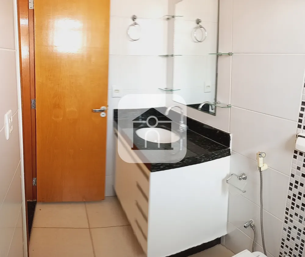 Alugar Apartamento / Padr&atilde;o em Uberl&acirc;ndia R$ 2.000,00 - Foto 9