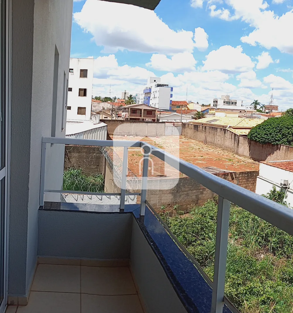 Alugar Apartamento / Padr&atilde;o em Uberl&acirc;ndia R$ 2.000,00 - Foto 11