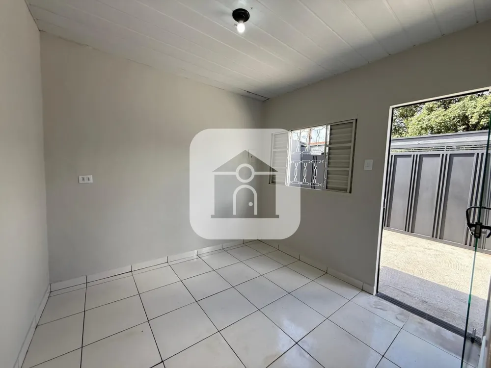 Comprar Casa / Padr&atilde;o em Uberl&acirc;ndia R$ 270.000,00 - Foto 3