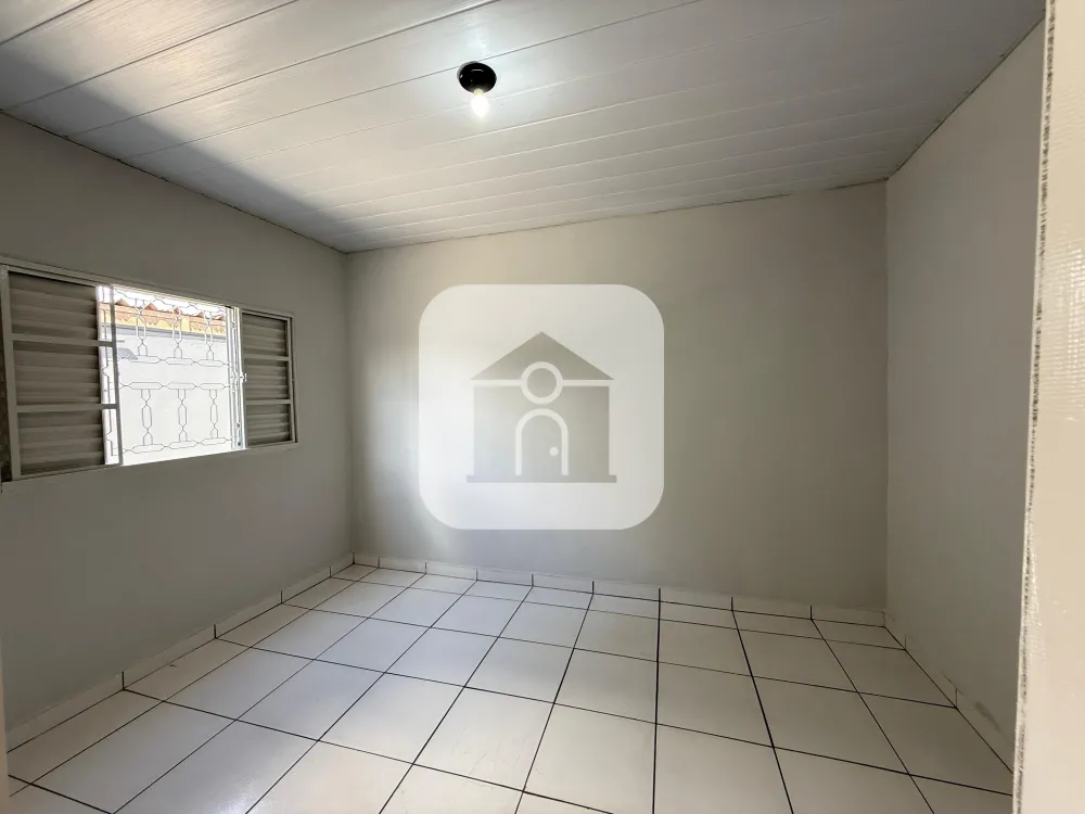 Comprar Casa / Padr&atilde;o em Uberl&acirc;ndia R$ 270.000,00 - Foto 6