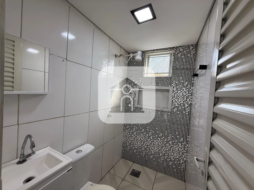 Comprar Casa / Padr&atilde;o em Uberl&acirc;ndia R$ 270.000,00 - Foto 8