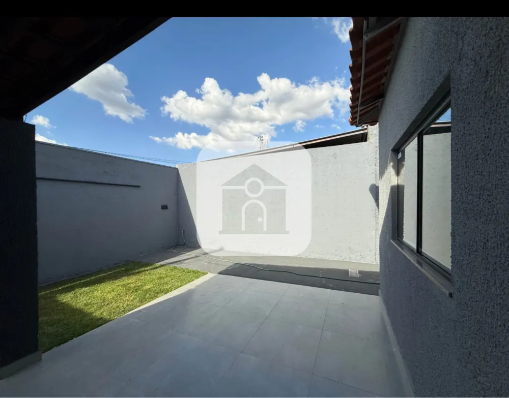 Comprar Casa / Padr&atilde;o em Uberl&acirc;ndia R$ 295.000,00 - Foto 2