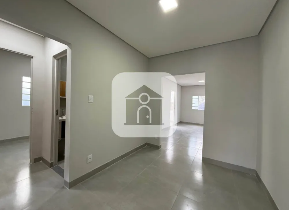 Comprar Casa / Padr&atilde;o em Uberl&acirc;ndia R$ 295.000,00 - Foto 4