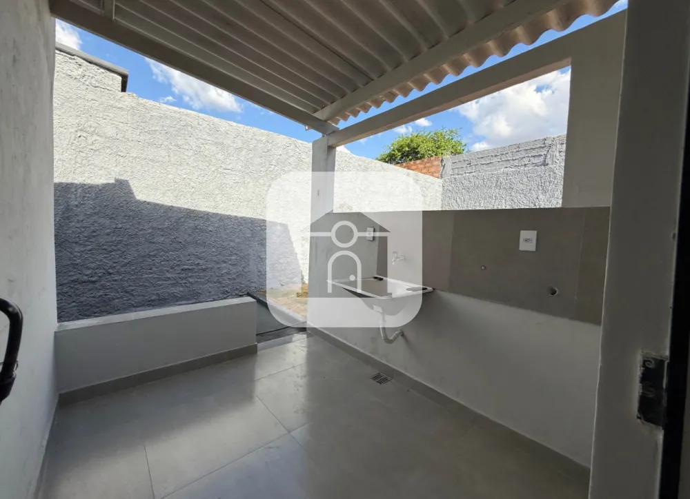 Comprar Casa / Padr&atilde;o em Uberl&acirc;ndia R$ 295.000,00 - Foto 9