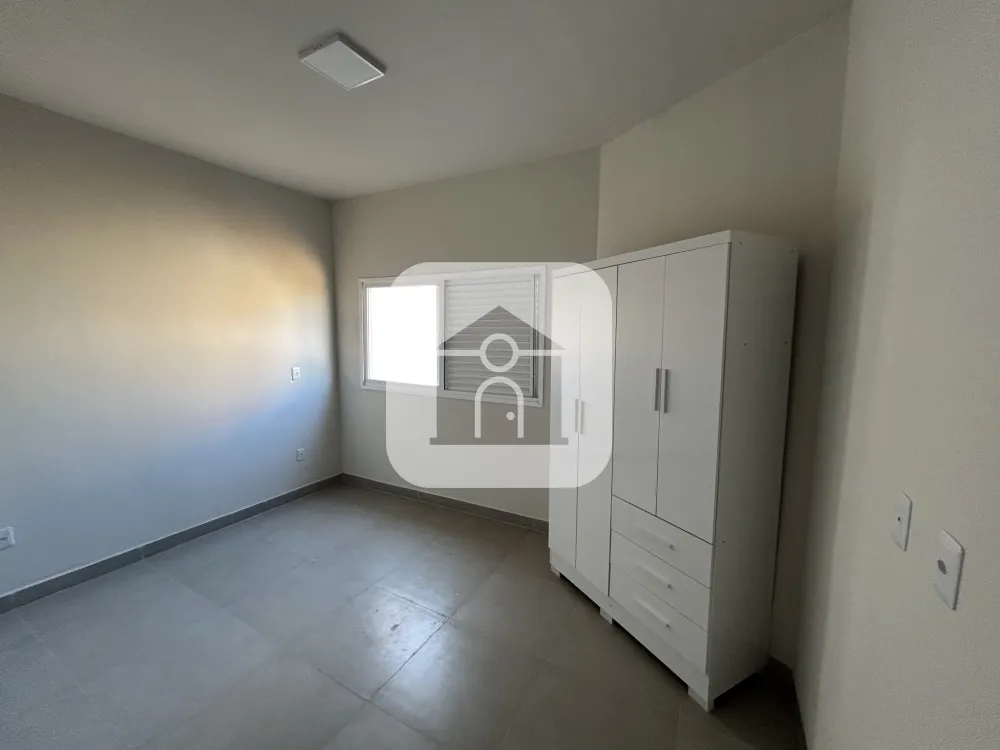 Alugar Apartamento / Sobrado em Uberl&acirc;ndia R$ 1.700,00 - Foto 6