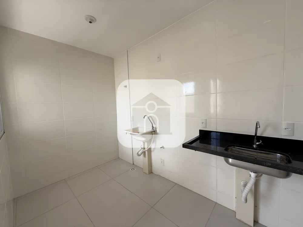 Alugar Apartamento / Padr&atilde;o em Uberl&acirc;ndia R$ 1.200,00 - Foto 4